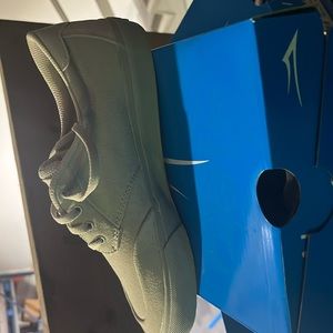 Lakai Riley 3 skate shoe